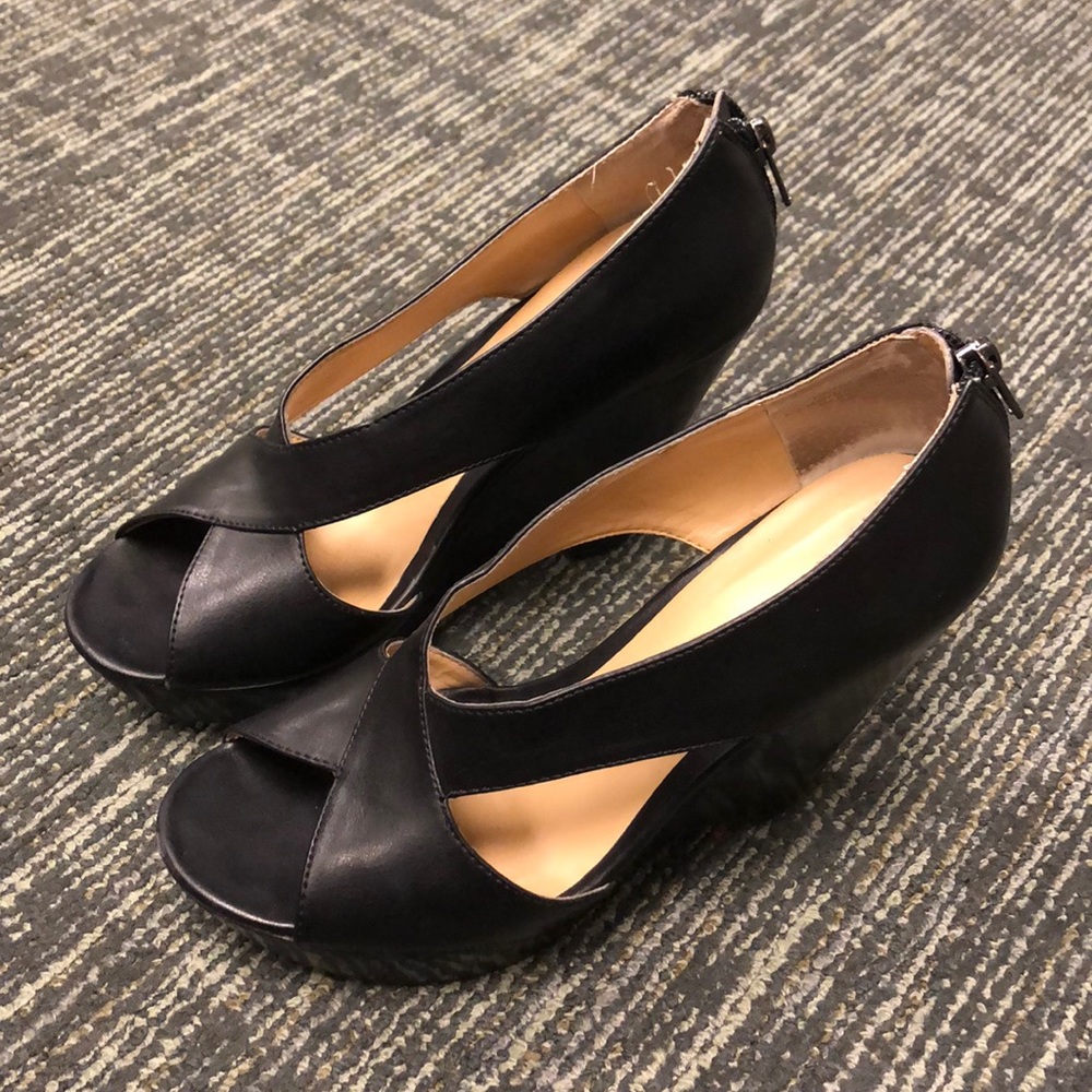 Nine West Strappy Wedges